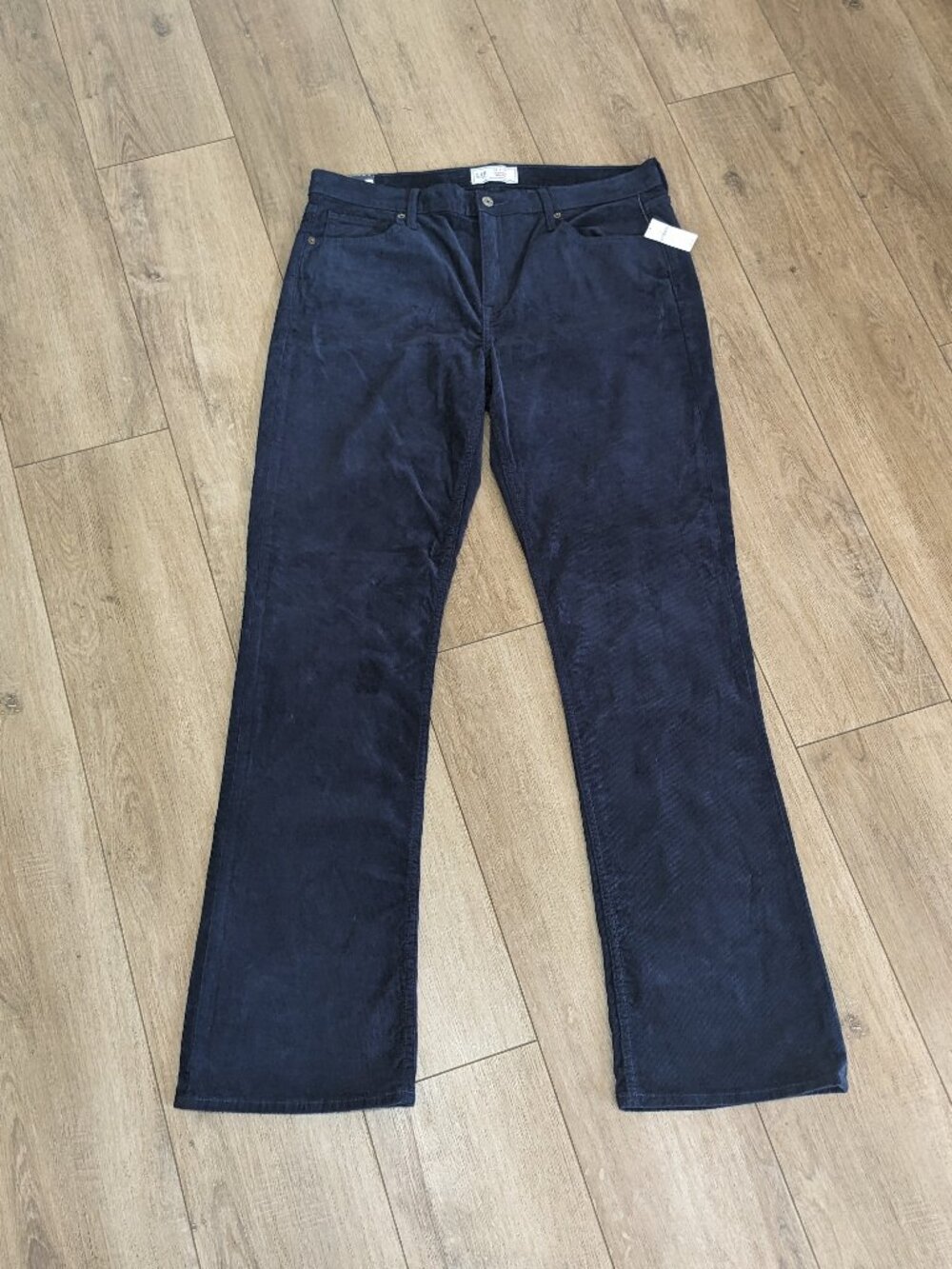 NWT Gap Women’s Navy Blue Corduroy Baby Boot Mid Rise Pants Size 33 / 16 Tall